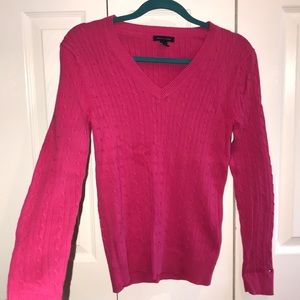 tommy hilfiger vneck sweater